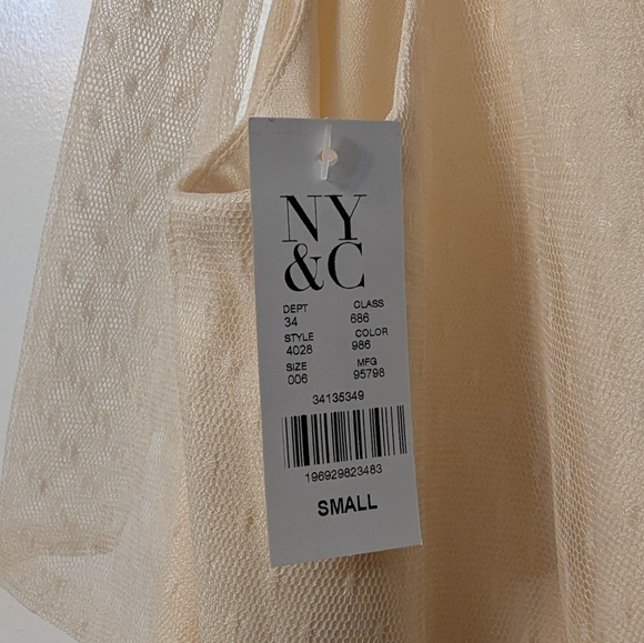 Cream Mesh Tiered Gown - Picture 4 of 7